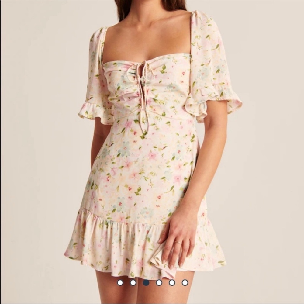 Abercrombie XS petite Double Keyhole Flirty Mini Dress